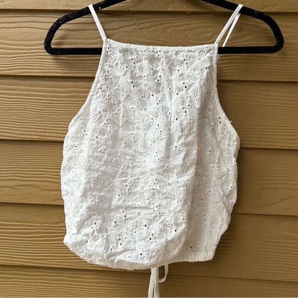 Brandy Melville Laguna Eyelet Halter Top White Open Back Floral OS - Picture 3 of 7